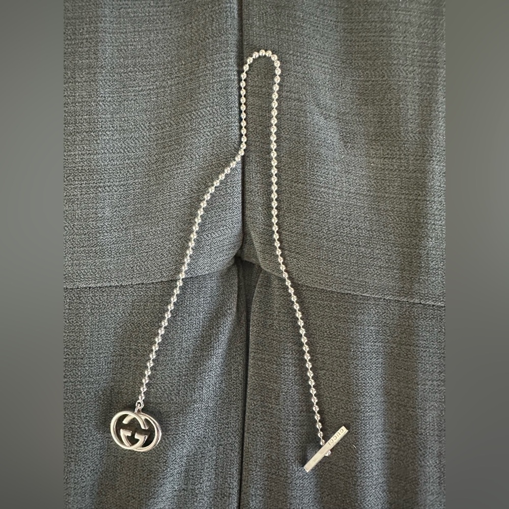 Gucci Silver Beaded Necklace with Iconic Logo - Picture 4 of 5